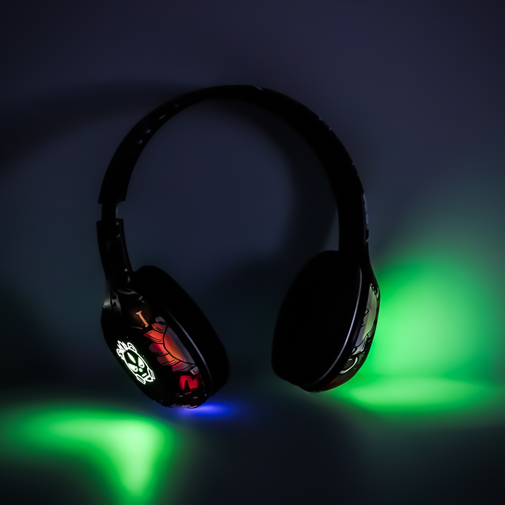 Sluchawki-bezprzewodowe-nauszne-Bluetooth-Gaming-Sport-czarne-174150